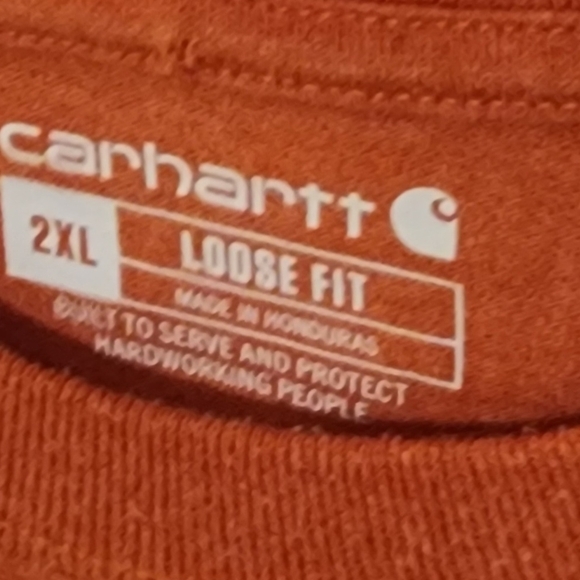 CARHARTT  Men's Short Sleeve Tee in Burnt Orange - Picture 2 of 2